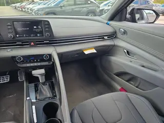 Hyundai ELANTRA 2026 SEL Sport 4dr Sedan
