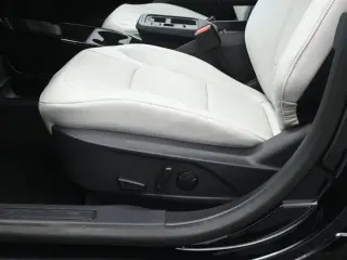 Ford Mustang Mach-E 2025 Premium 4dr SUV