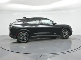 Ford Mustang Mach-E 2025 Premium 4dr SUV