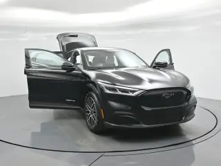 Ford Mustang Mach-E 2025 Premium 4dr SUV