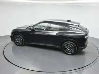 Ford Mustang Mach-E 2025 Premium 4dr SUV