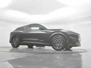 Ford Mustang Mach-E 2025 Premium 4dr SUV