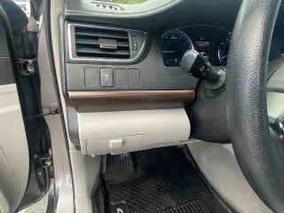 Toyota Camry 2017 SE 4dr Sedan