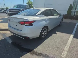 Nissan Versa 2020 SV 4dr Sedan