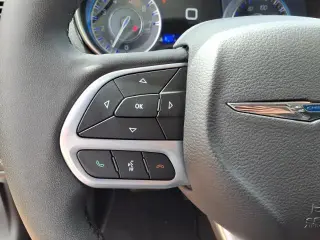 Chrysler 300 2023 AWD Touring L 4dr Sedan