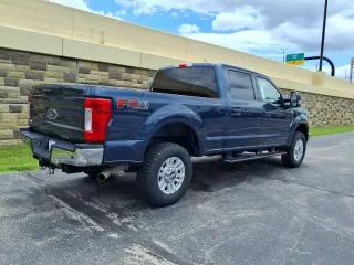Ford F-250 Super Duty 2019 4x4 King Ranch 4dr Crew Cab 6.8 ft. SB Pickup