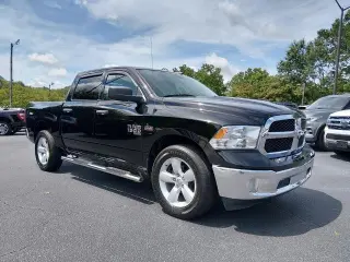 Ram 1500 Classic 2021 4x4 Tradesman 4dr Crew Cab 5.5 ft. SB Pickup