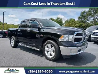 Ram 1500 Classic 2021 4x4 Tradesman 4dr Crew Cab 5.5 ft. SB Pickup
