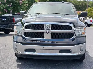 Ram 1500 Classic 2021 4x4 Tradesman 4dr Crew Cab 5.5 ft. SB Pickup