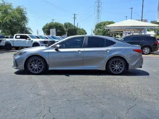 Toyota Camry 2025 SE 4dr Sedan