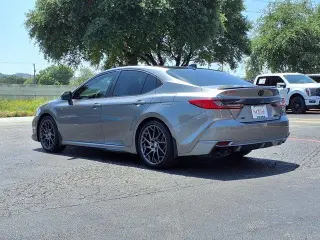 Toyota Camry 2025 SE 4dr Sedan