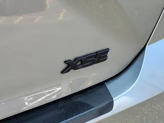 Toyota Camry 2025 SE 4dr Sedan