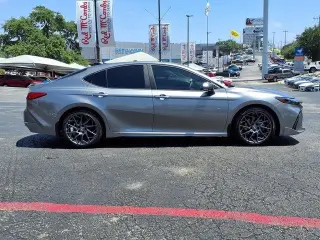 Toyota Camry 2025 SE 4dr Sedan