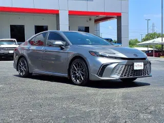 Toyota Camry 2025 SE 4dr Sedan