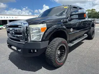 Ford F-350 Super Duty 2016 4x4 XLT 4dr Crew Cab 6.8 ft. SB SRW Pickup