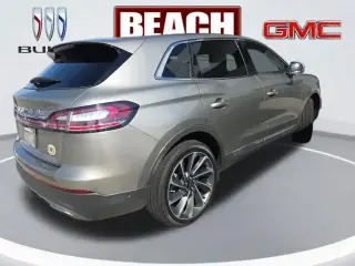 Lincoln Nautilus 2023 Reserve 4dr SUV