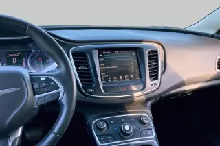 Chrysler 200 2016 Limited Platinum 4dr Sedan