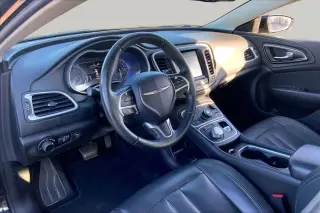 Chrysler 200 2016 Limited Platinum 4dr Sedan