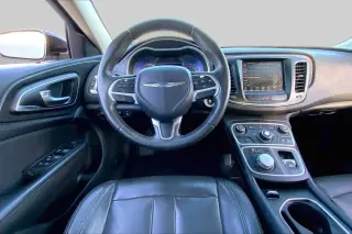 Chrysler 200 2016 Limited Platinum 4dr Sedan