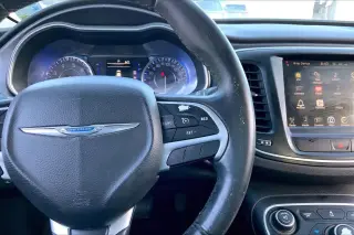 Chrysler 200 2016 Limited Platinum 4dr Sedan