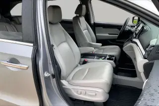 Honda Odyssey 2023 Touring 4dr Mini-Van