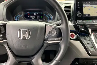 Honda Odyssey 2023 Touring 4dr Mini-Van