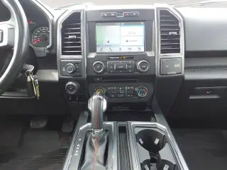 Ford F-150 2018 4x4 King Ranch 4dr SuperCrew 6.5 ft. SB