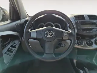 Toyota RAV4 2009 4x4 Base 4dr SUV w/ Third Row Package