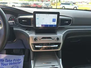 Ford Explorer 2023 AWD XLT 4dr SUV