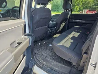 Ford F-150 2023 4x4 King Ranch 4dr SuperCrew 6.5 ft. SB