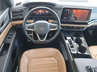 Volkswagen Atlas Cross Sport 2024 AWD SEL R-Line 4Motion 4dr SUV