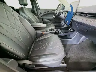 Ford Mustang Mach-E 2025 AWD Select 4dr SUV