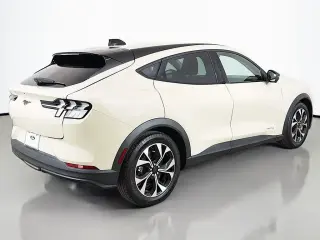 Ford Mustang Mach-E 2025 AWD Select 4dr SUV