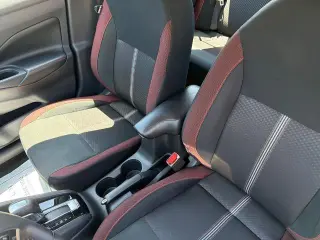 Nissan Versa 2024 SR 4dr Sedan