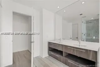 Propiedad en alquiler con 2 habitaciones y 2 baños en MIAMI