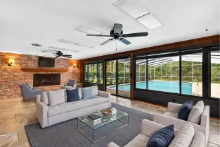Propiedad en alquiler con 3 habitaciones y 3 baños en Palm Harbor