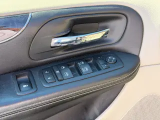 2012 Chrysler Town & Country