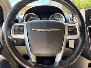 2012 Chrysler Town & Country