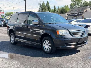 2012 Chrysler Town & Country