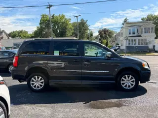 2012 Chrysler Town & Country