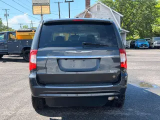 2012 Chrysler Town & Country
