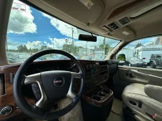 2014 GMC Savana