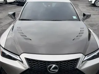 2023 Lexus IS