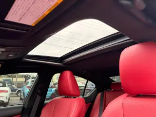 2023 Lexus IS