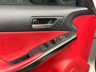 2023 Lexus IS