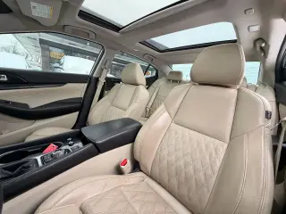 2023 Nissan Maxima