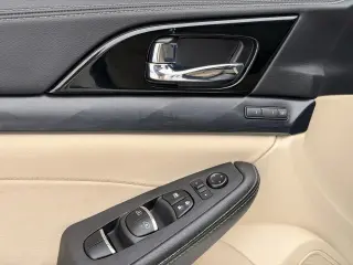 2023 Nissan Maxima