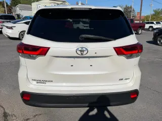2017 Toyota Highlander