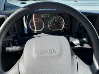2017 Isuzu NRR DSL REG AT