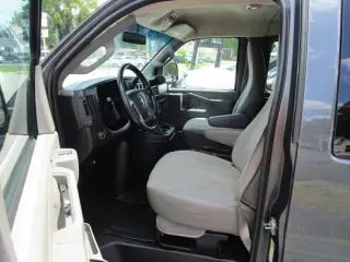2016 CHEVROLET EXPRESS 2500 PASSENGER
